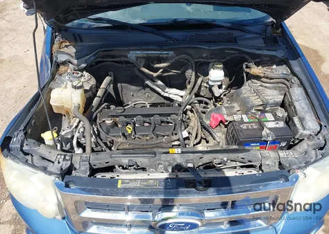 2010 Ford Escape Xlt z USA, uszkodzony, nr VIN 1FMCU0D77AKC47784